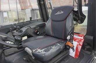 Chariot élévateur d'occasion LINDE E 30H-01/600 - 2018er ELEKTRO VIERRADFRONTSTAPLER (13066173)