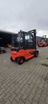 Chariot élévateur d'occasion LINDE E 40 HL-01/600 ELEKTRO VIERRADFRONTSTAPLER (13027662)