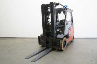 Chariot élévateur d'occasion LINDE E 50/600 HL 1254-01 ELEKTRO VIERRADFRONTSTAPLER (13040371) backdrop