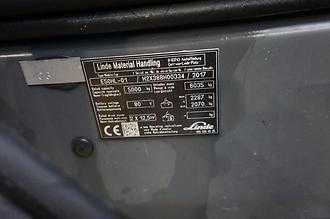 Chariot élévateur d'occasion LINDE E 50HL-01 - 6.300mm Hubhöhe ELEKTRO VIERRADFRONTSTAPLER (13076389)