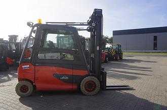 Chariot élévateur d'occasion LINDE E 50HL-01/600 - Top Zustand ELEKTRO VIERRADFRONTSTAPLER (13073368)