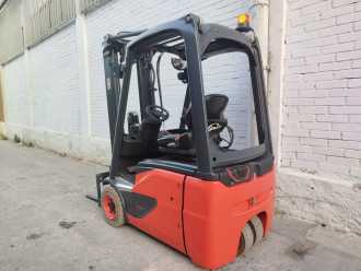 Chariot élévateur d'occasion LINDE E14 EVO Litio ELEKTRO DREIRADFRONTSTAPLER (13066107)