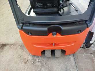 Chariot élévateur d'occasion LINDE E15-02 EVO ELEKTRO DREIRADFRONTSTAPLER (13045518)