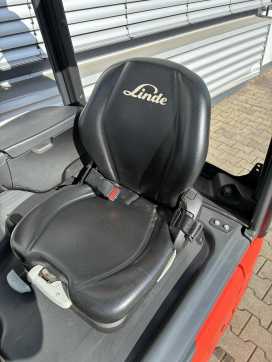 Chariot élévateur d'occasion LINDE E15 ELEKTRO DREIRADFRONTSTAPLER (13028906)