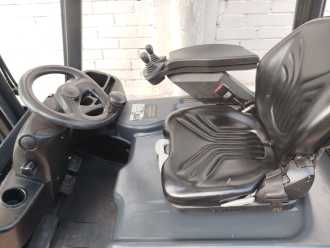 Chariot élévateur d'occasion LINDE E16-01 ELEKTRO DREIRADFRONTSTAPLER (13067347)