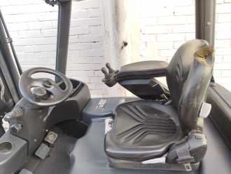 Chariot élévateur d'occasion LINDE E16-01 ELEKTRO DREIRADFRONTSTAPLER (13067375)