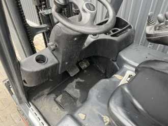 Chariot élévateur d'occasion LINDE E16-02 ELEKTRO DREIRADFRONTSTAPLER (13032310)