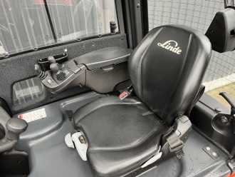 Chariot élévateur d'occasion LINDE E16-02 ELEKTRO DREIRADFRONTSTAPLER (13075066)