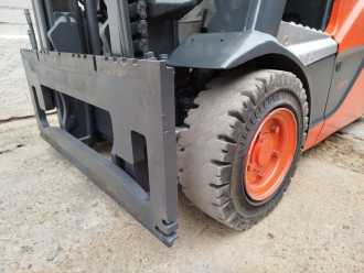 Chariot élévateur d'occasion LINDE E16-02 EVO ELEKTRO DREIRADFRONTSTAPLER (13075173)