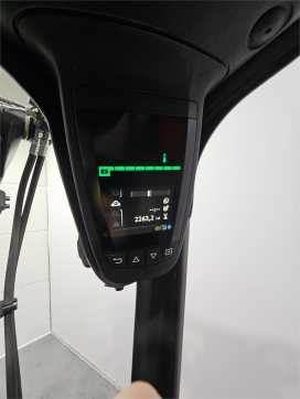 Chariot élévateur d'occasion LINDE E16 ELEKTRO VIERRADFRONTSTAPLER (13032573)