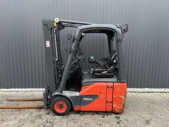 Chariot élévateur d'occasion LINDE E16C-02 ELEKTRO DREIRADFRONTSTAPLER (13004564)