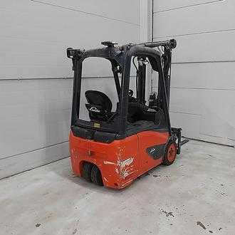 Chariot élévateur d'occasion LINDE E16C Evo ELEKTRO DREIRADFRONTSTAPLER (13069513)