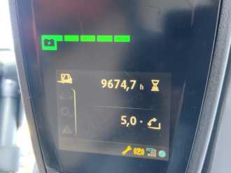 Chariot élévateur d'occasion LINDE E16C Li-ion Dri ELEKTRO DREIRADFRONTSTAPLER (13067397)