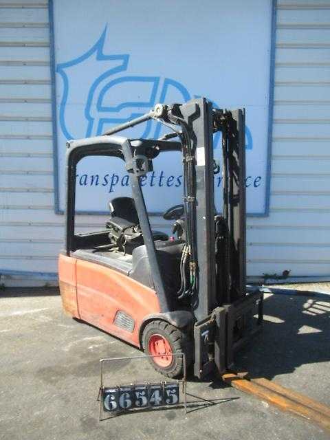 Chariot élévateur d'occasion LINDE E16L-01 ELEKTRO VIERRADFRONTSTAPLER (13074811)
