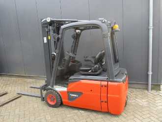 Chariot élévateur d'occasion LINDE E16L-02 ELEKTRO VIERRADFRONTSTAPLER (13042281)