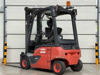 Chariot élévateur d'occasion LINDE E16P-02 ELEKTRO DREIRADFRONTSTAPLER (13074490)