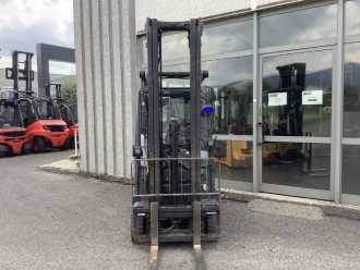 Chariot élévateur d'occasion LINDE E16P-02 ELEKTRO VIERRADFRONTSTAPLER (13053615)