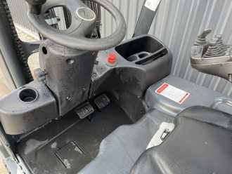 Chariot élévateur d'occasion LINDE E16P-02 ELEKTRO VIERRADFRONTSTAPLER (13058670)