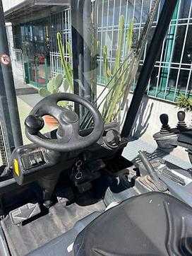 Chariot élévateur d'occasion LINDE E16P ELEKTRO VIERRADFRONTSTAPLER (13050695)