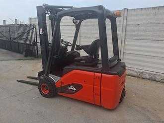 Chariot élévateur d'occasion LINDE E20 ELEKTRO DREIRADFRONTSTAPLER (13058773)
