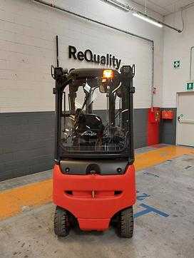 Chariot élévateur d'occasion LINDE E20 PH ELEKTRO VIERRADFRONTSTAPLER (13063720)