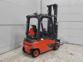 Chariot élévateur d'occasion LINDE E20-PL Evo ELEKTRO VIERRADFRONTSTAPLER (13014045)