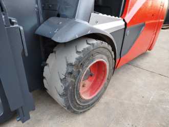 Chariot élévateur d'occasion LINDE E20L-01 EVO ELEKTRO DREIRADFRONTSTAPLER (13052578)