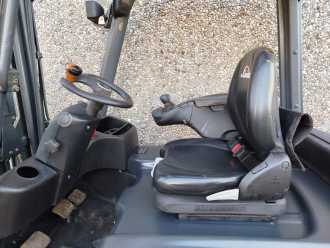 Chariot élévateur d'occasion LINDE E20L-01 EVO ELEKTRO DREIRADFRONTSTAPLER (13052578)