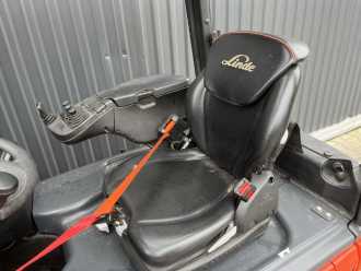 Chariot élévateur d'occasion LINDE E20L-02 ELEKTRO DREIRADFRONTSTAPLER (13074867)