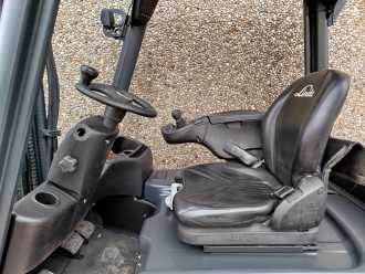 Chariot élévateur d'occasion LINDE E20L-02 EVO ELEKTRO DREIRADFRONTSTAPLER (13066020)