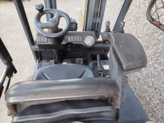 Chariot élévateur d'occasion LINDE E20P ELEKTRO VIERRADFRONTSTAPLER (13040178)