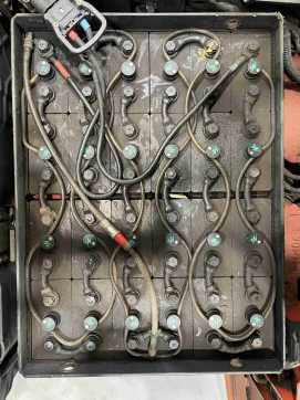 Chariot élévateur d'occasion LINDE E20PH-02-386 ELEKTRO VIERRADFRONTSTAPLER (13076287)
