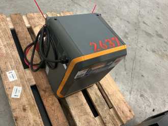 Chariot élévateur d'occasion LINDE E20PH ELEKTRO VIERRADFRONTSTAPLER (13028242)