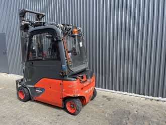 Chariot élévateur d'occasion LINDE E20PL-02 ELEKTRO VIERRADFRONTSTAPLER (13050569)