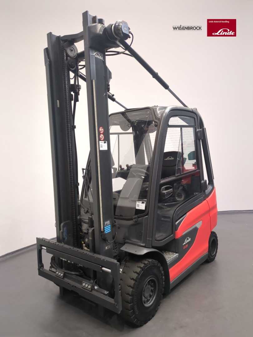 Chariot élévateur d'occasion LINDE E25-1252-01 ELEKTRO VIERRADFRONTSTAPLER (13070953)