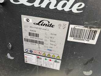 Chariot élévateur d'occasion LINDE E25H-01 ELEKTRO VIERRADFRONTSTAPLER (13065398)