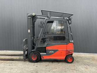 Chariot élévateur d'occasion LINDE E25HL-01/600 ELEKTRO VIERRADFRONTSTAPLER (13067029)