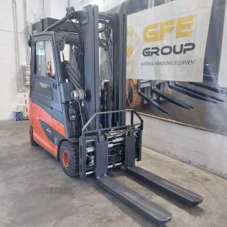 Chariot élévateur d'occasion LINDE E25HL-01 ELEKTRO VIERRADFRONTSTAPLER (13059578)