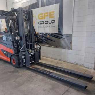 Chariot élévateur d'occasion LINDE E25HL-01 ELEKTRO VIERRADFRONTSTAPLER (13059578)