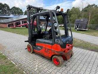 Chariot élévateur d'occasion LINDE E25L-01 Duplex ELEKTRO VIERRADFRONTSTAPLER (13066270)