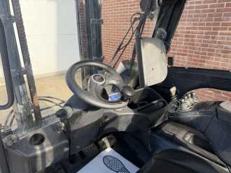 Chariot élévateur d'occasion LINDE E25L-01 ELEKTRO VIERRADFRONTSTAPLER (13072016)