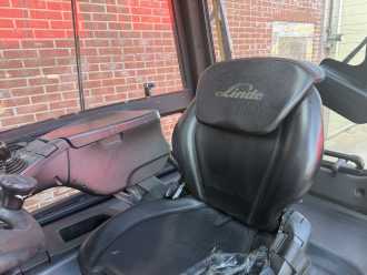 Chariot élévateur d'occasion LINDE E35HL-01 ELEKTRO VIERRADFRONTSTAPLER (13051471)