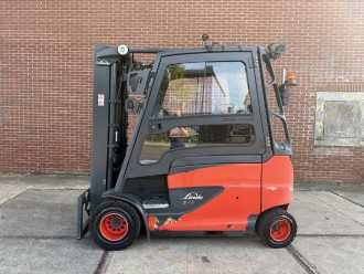 Chariot élévateur d'occasion LINDE E35HL-01 ELEKTRO VIERRADFRONTSTAPLER (13071747)