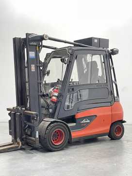 Chariot élévateur d'occasion LINDE E35L-01-387 ELEKTRO VIERRADFRONTSTAPLER (13067840) backdrop