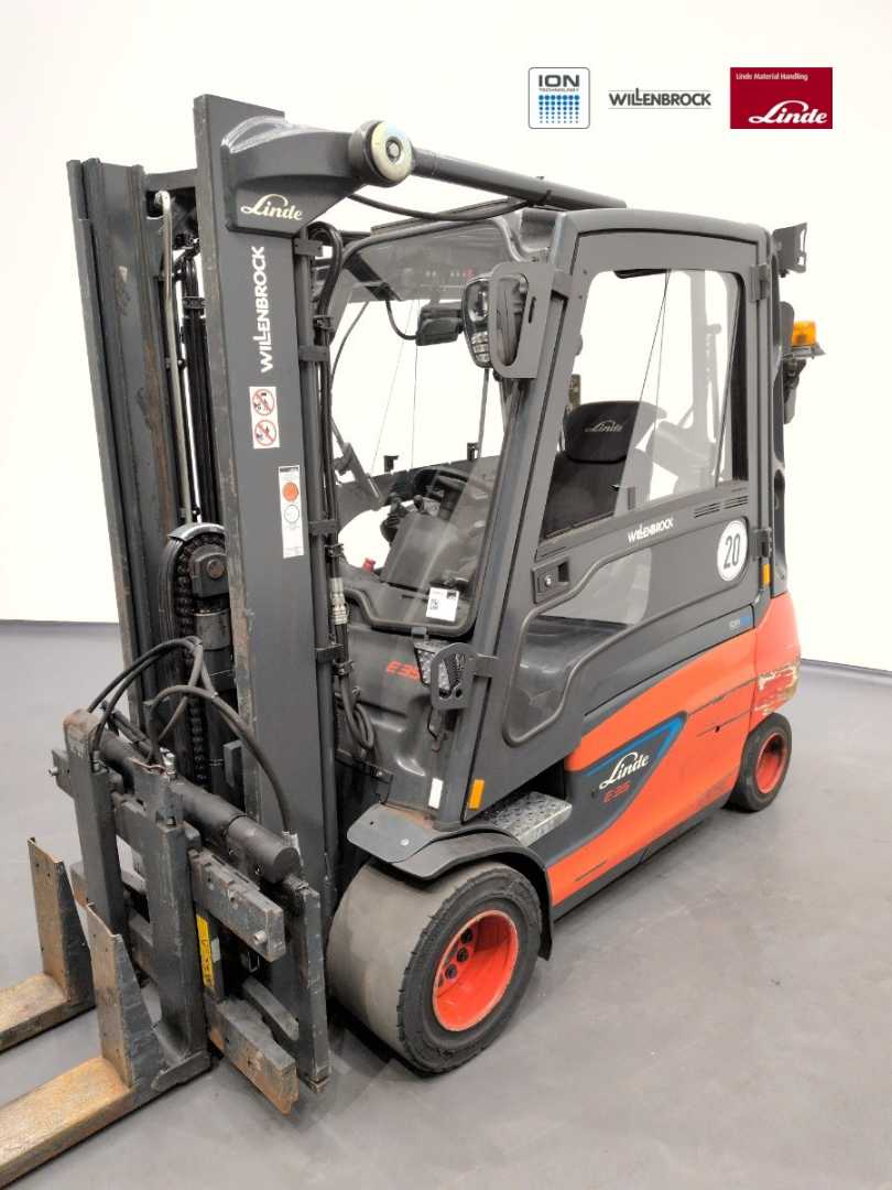 Chariot élévateur d'occasion LINDE E35L-387-01 ELEKTRO VIERRADFRONTSTAPLER (13054462)