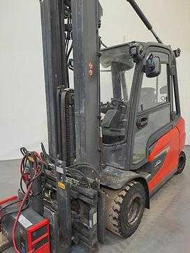 Chariot élévateur d'occasion LINDE E35L ELEKTRO VIERRADFRONTSTAPLER (13018208)