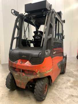 Chariot élévateur d'occasion LINDE E40/600HL ELEKTRO VIERRADFRONTSTAPLER (13067280)