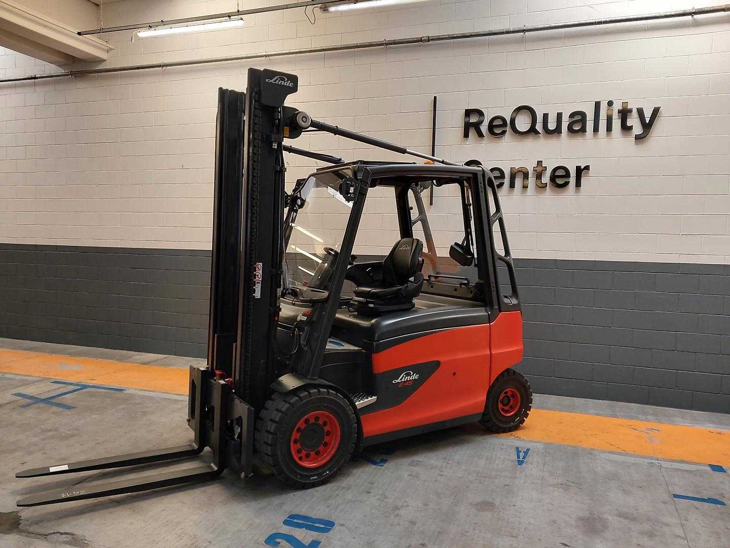 Chariot élévateur d'occasion LINDE E45/600 HL ELEKTRO VIERRADFRONTSTAPLER (13063651)