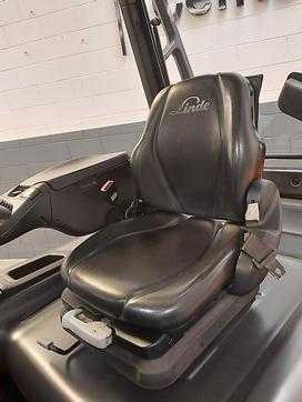 Chariot élévateur d'occasion LINDE E50/600 HL ELEKTRO VIERRADFRONTSTAPLER (13063688)