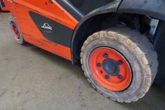 Chariot élévateur d'occasion LINDE H 14 T EVO 391-02 GAS VIERRADFRONTSTAPLER (13073678)
